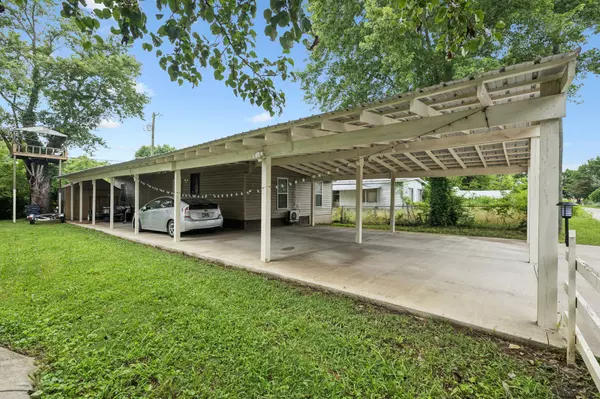 La Vergne, TN 37086,613 Sycamore Ln