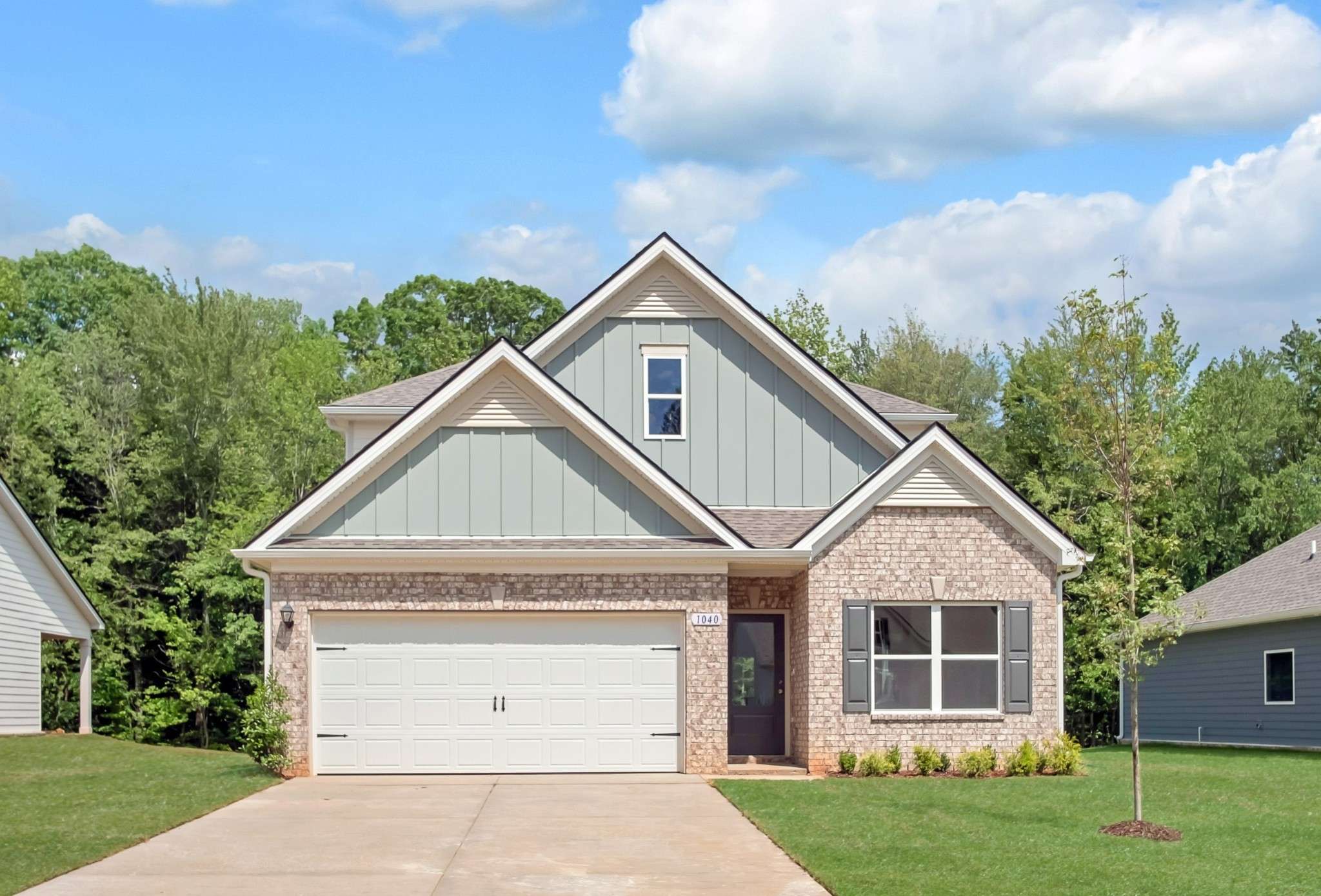 1040 Southerlynn Dr, White House, TN 37188