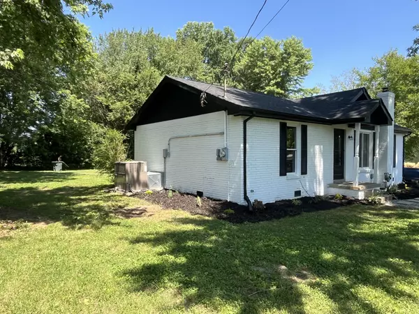 Portland, TN 37148,106 Circle Drive