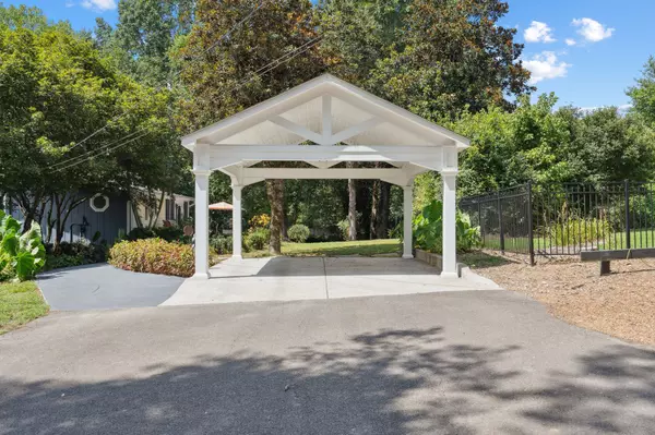 Nashville, TN 37221,9032 S Harpeth Ct