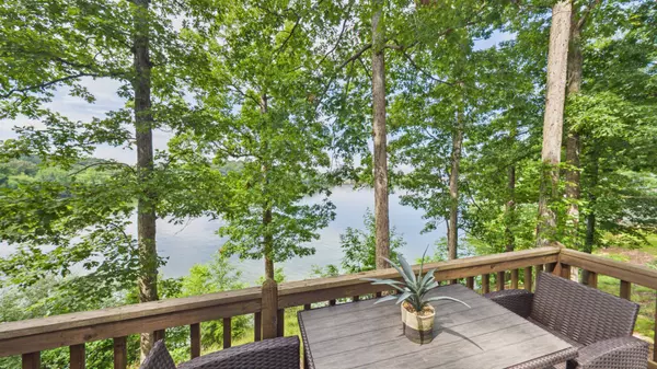 Grand Rivers, KY 42045,317 Bayside