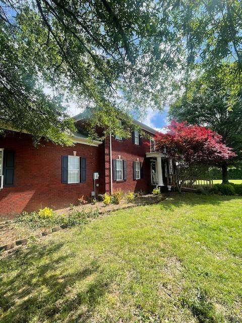 33 Bishop Rd, Lawrenceburg, TN 38464