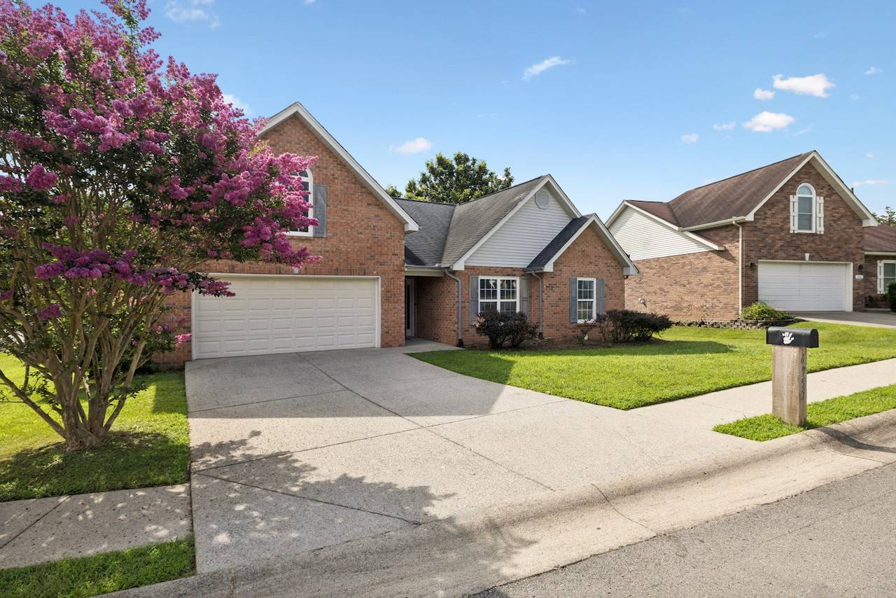 6957 Somerset Farms Cir, Nashville, TN 37221