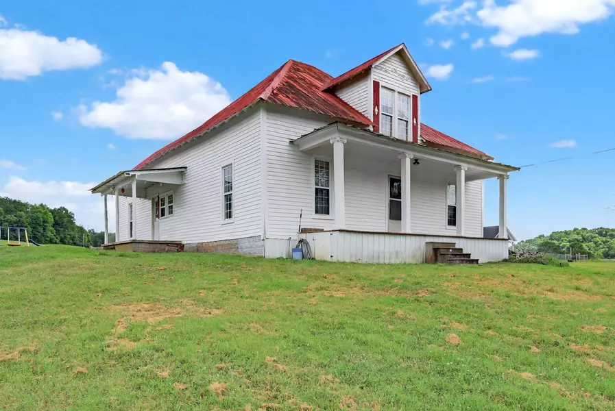 4225 New Harmony Road, Hartsville, TN 37074