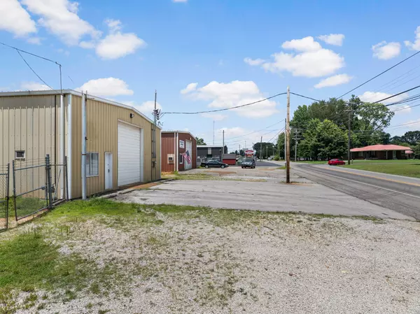 Lawrenceburg, TN 38464,1107 Buffalo Road