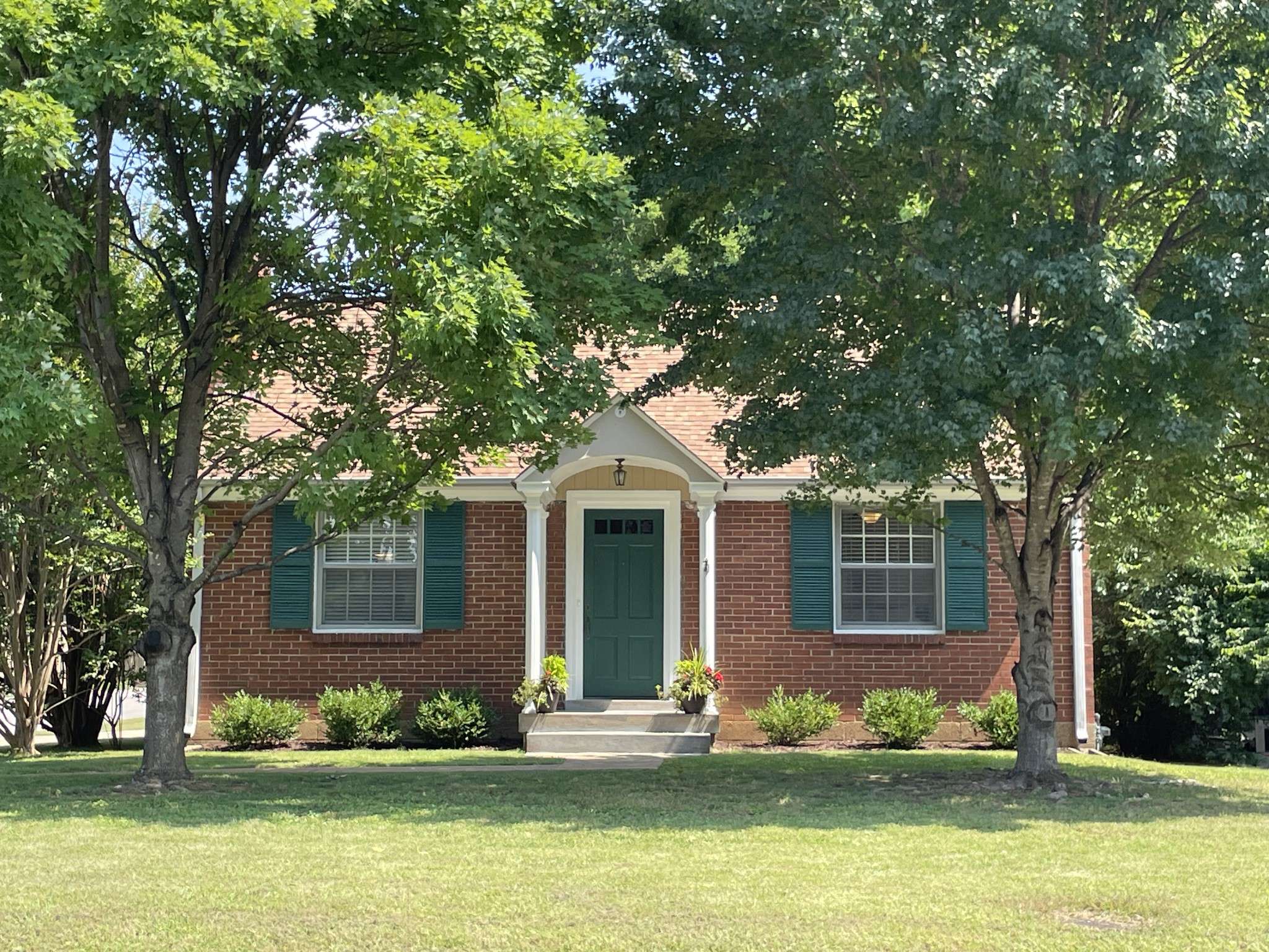 4028 Nebraska Ave, Nashville, TN 37209
