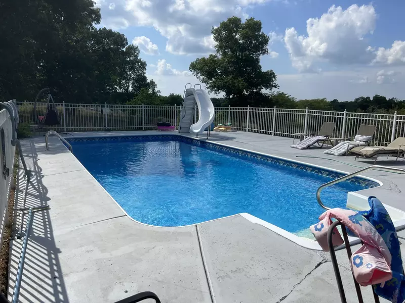 601 Halls Mill Rd, Shelbyville, TN 37160