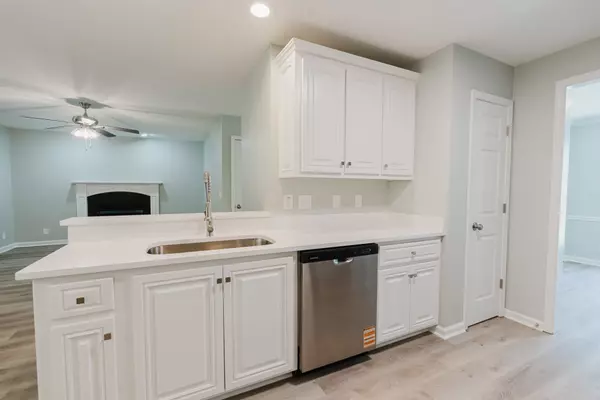 Clarksville, TN 37043,3120 Holly Pt