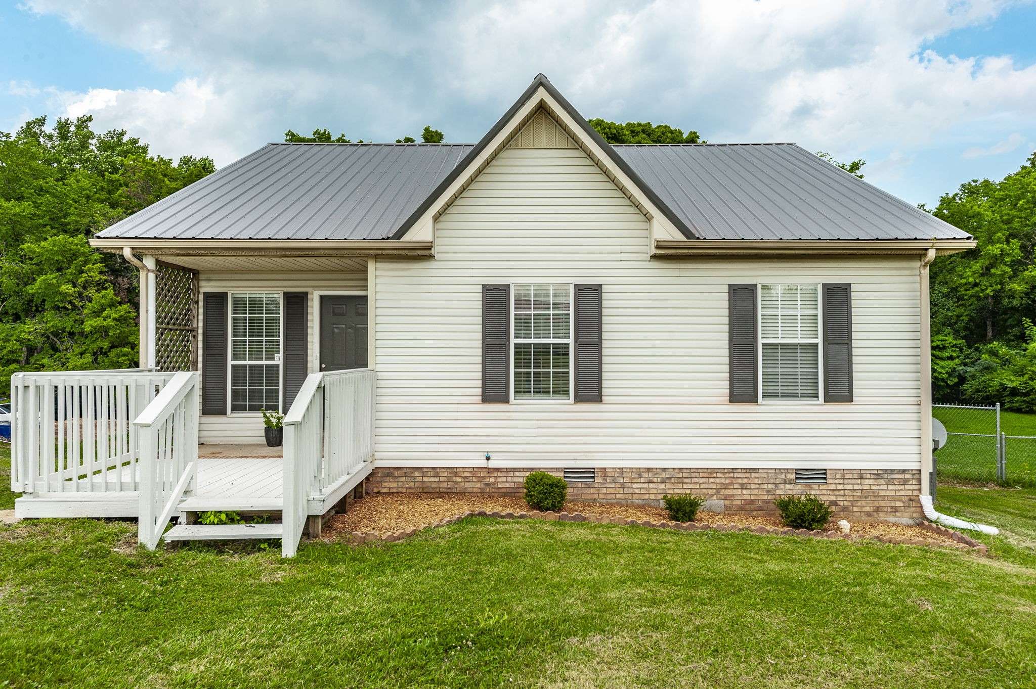 528 Bruce Jenner Dr, Clarksville, TN 37042