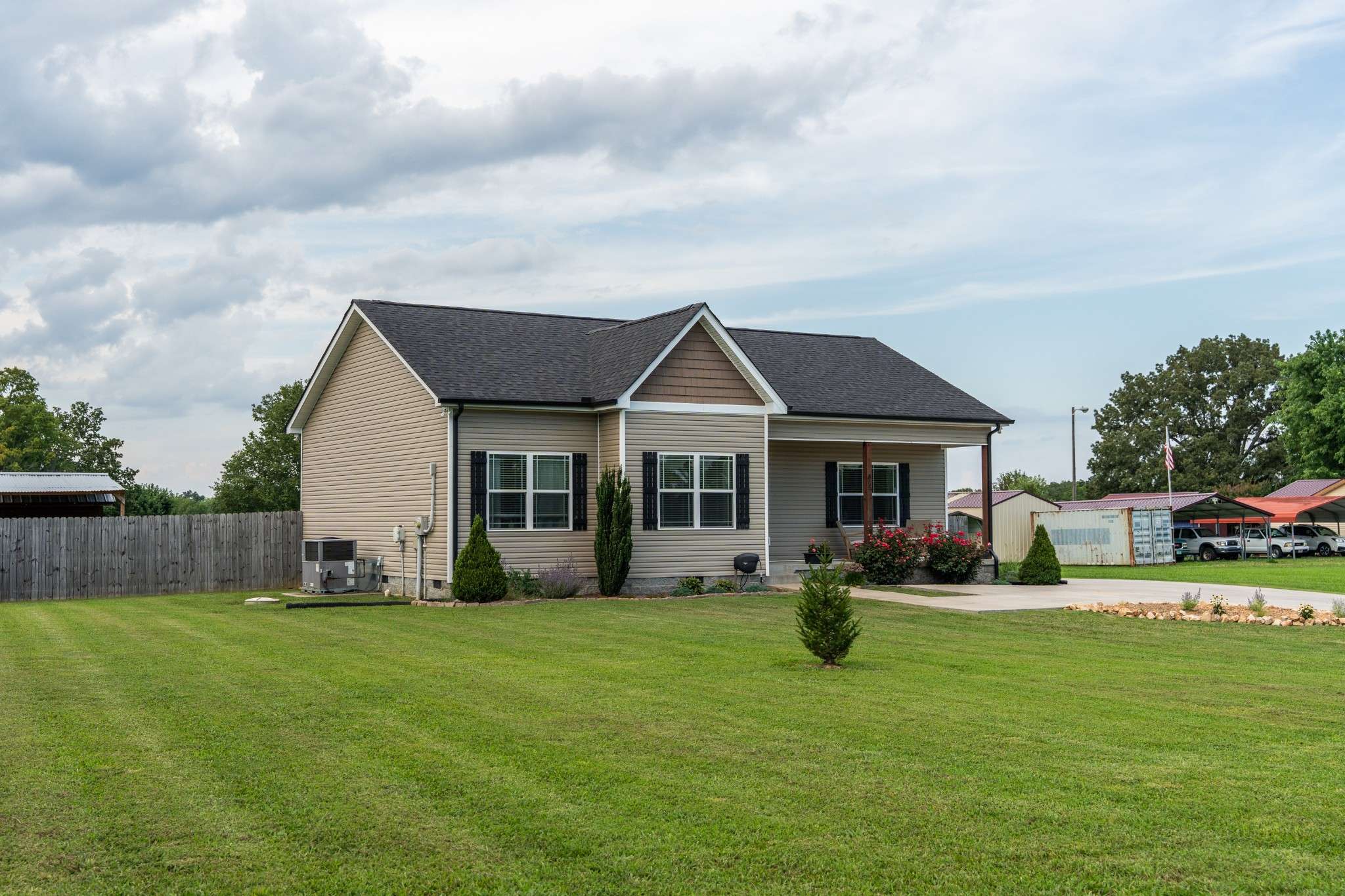 Burns, TN 37029,305 College St