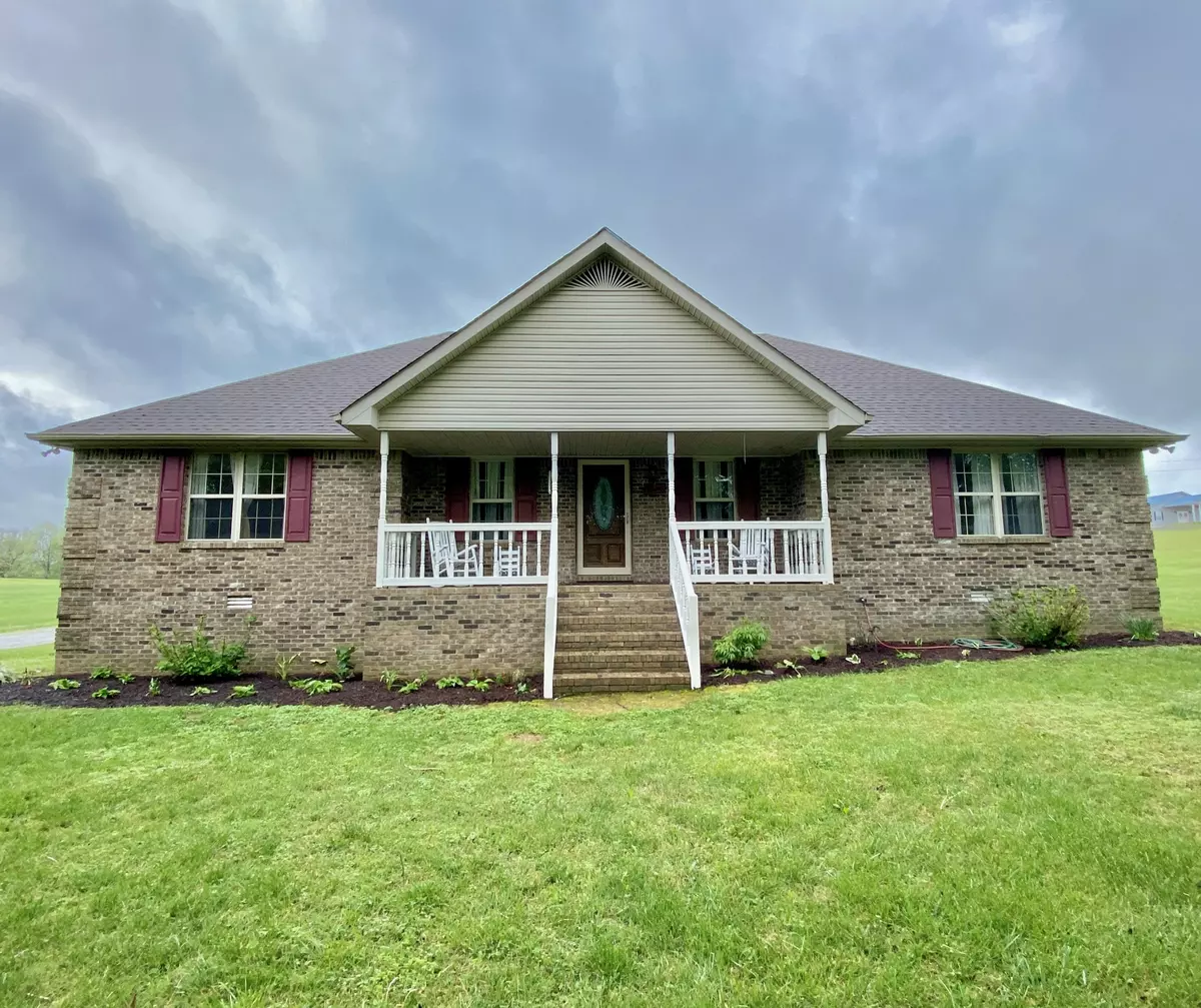 Lafayette, TN 37083,172 Landrum Ln