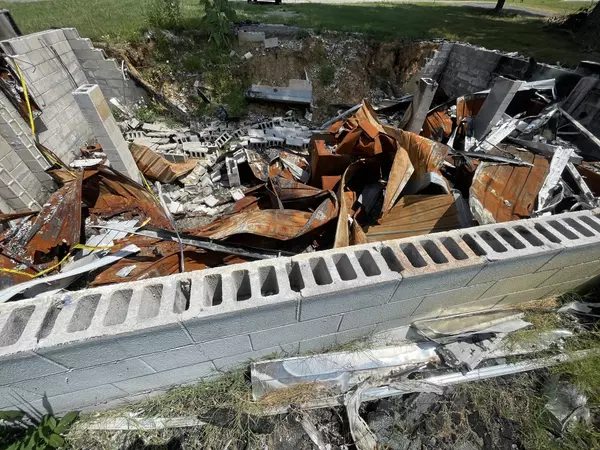 Byrdstown, TN 38549,415 Hillcrest Dr