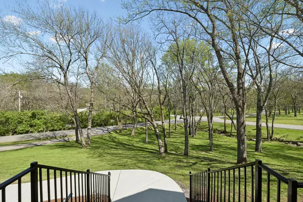 Nashville, TN 37215,1925 Cromwell Dr