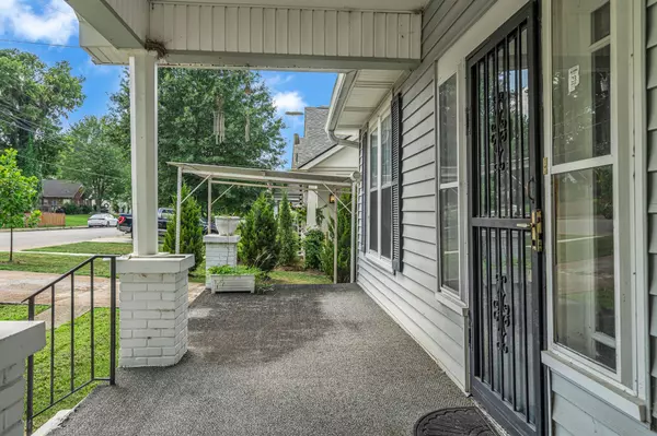 Nashville, TN 37206,945 Seymour Ave