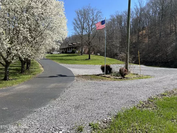 Newport, TN 37821,2226 Holt Town Rd