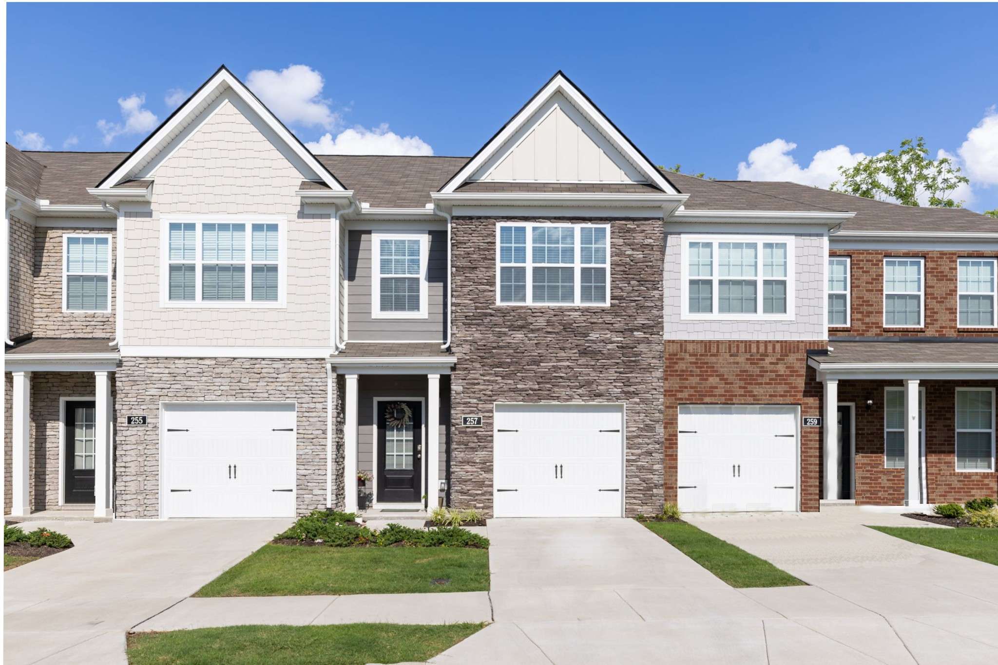 257 Hazel Ln, Lebanon, TN 37087