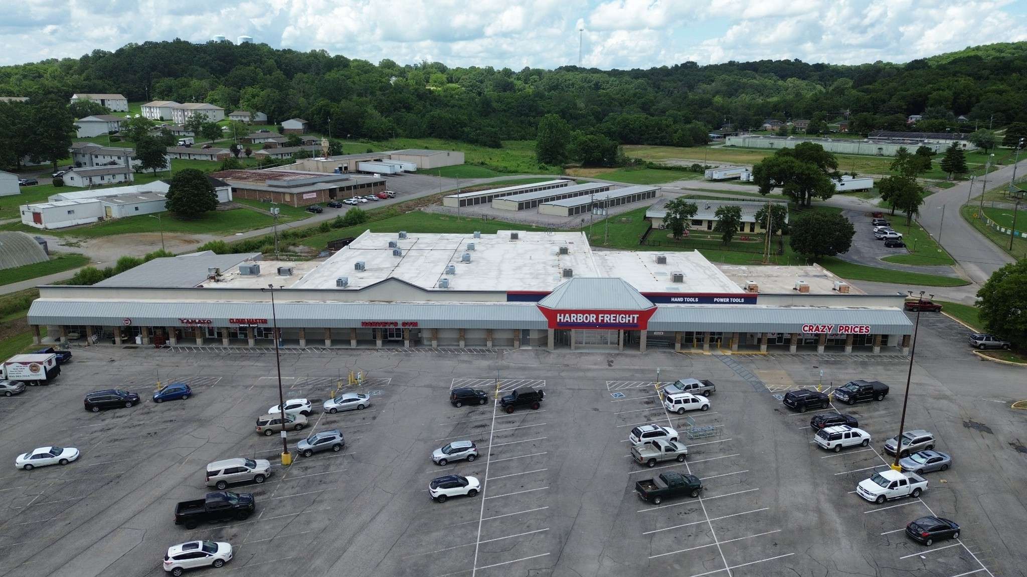 814 W College Street, Pulaski, TN 38478