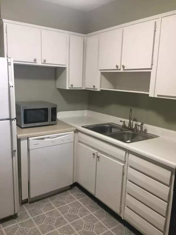 3831 West End Ave #24, Nashville, TN 37205
