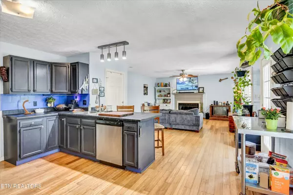 Knoxville, TN 37922,1517 Randall Park Drive