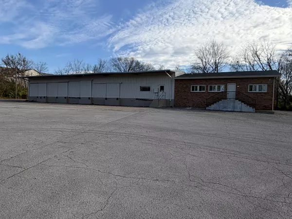 Gallatin, TN 37066,239 James St