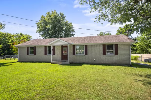309 Peggy Dr, Cedar Hill, TN 37032