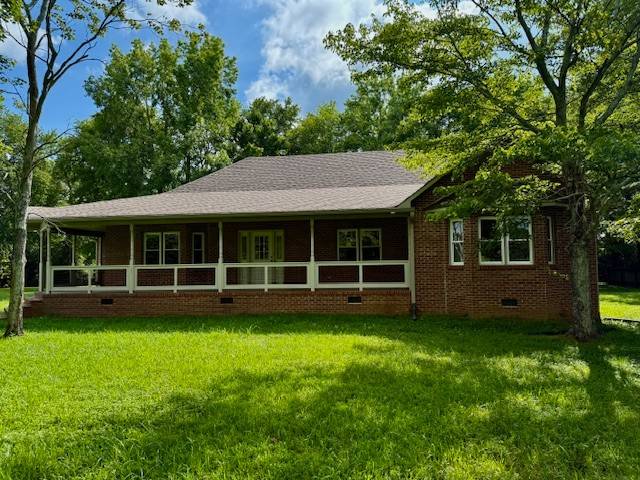 6604 Rock Creek Rd, Tullahoma, TN 37388