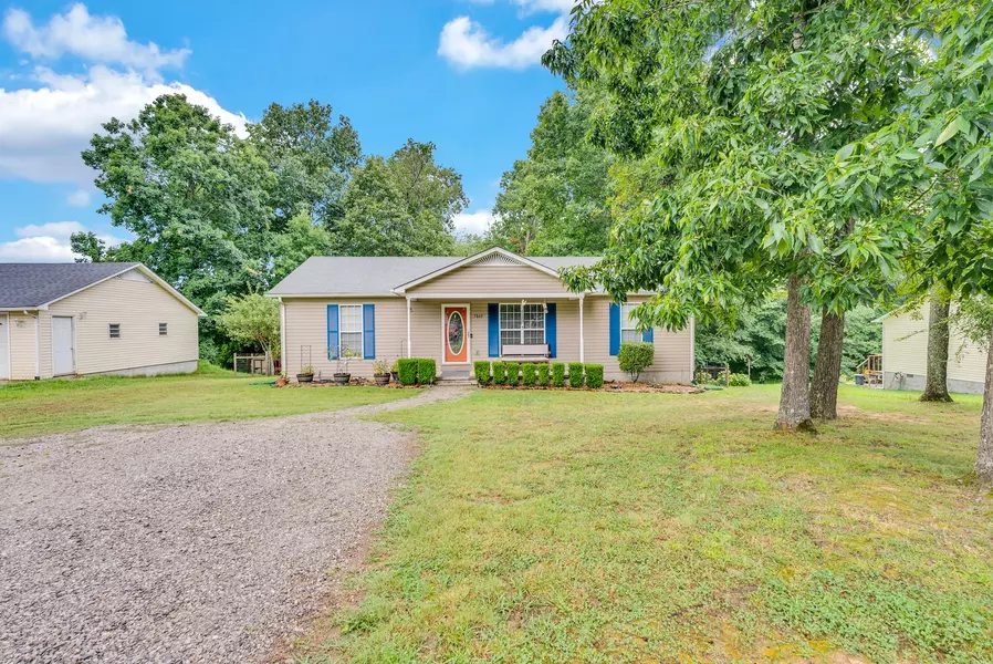 7869 Hilham Rd, Cookeville, TN 38506