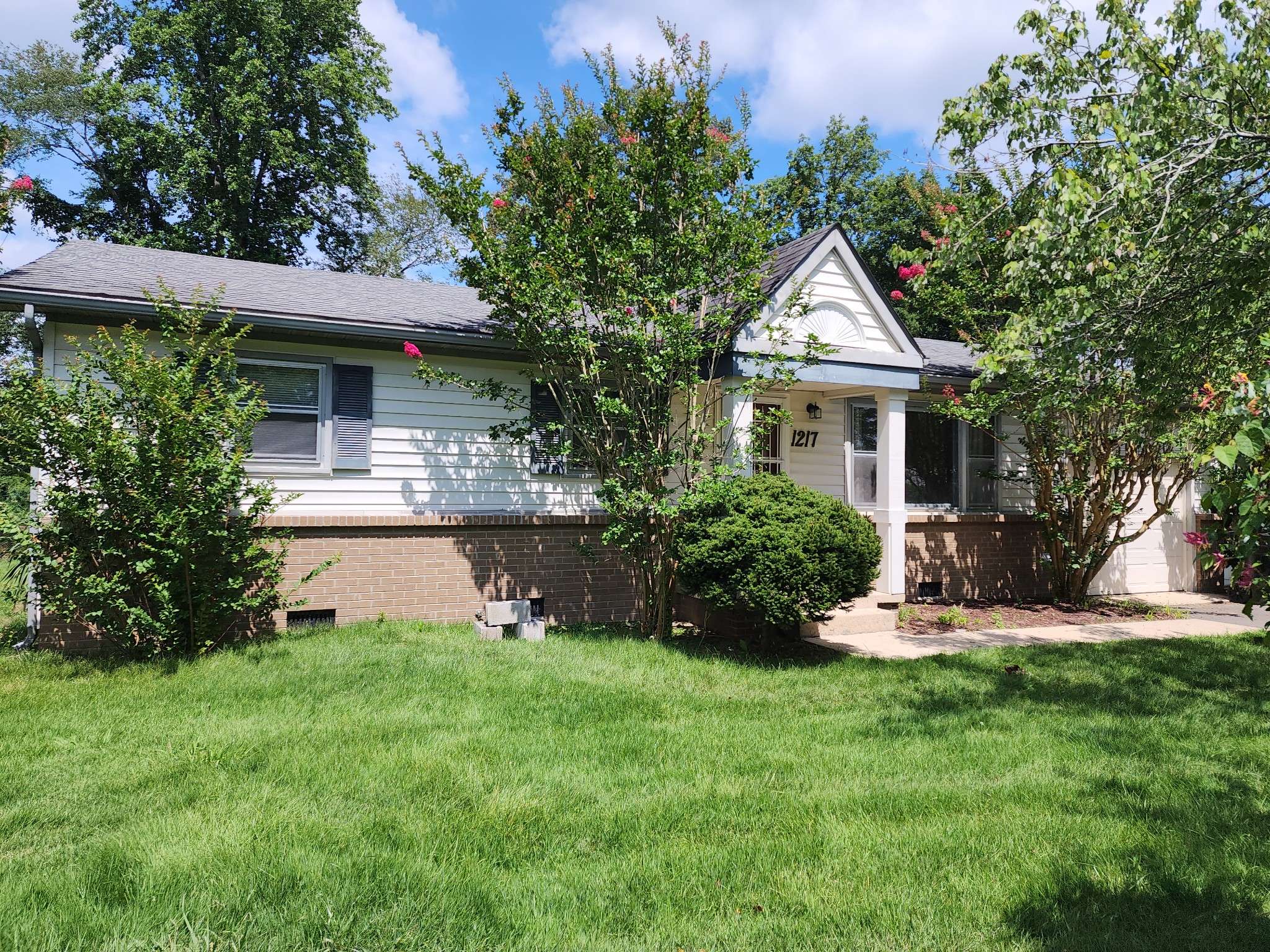 Tullahoma, TN 37388,1217 Old Estill Springs Rd