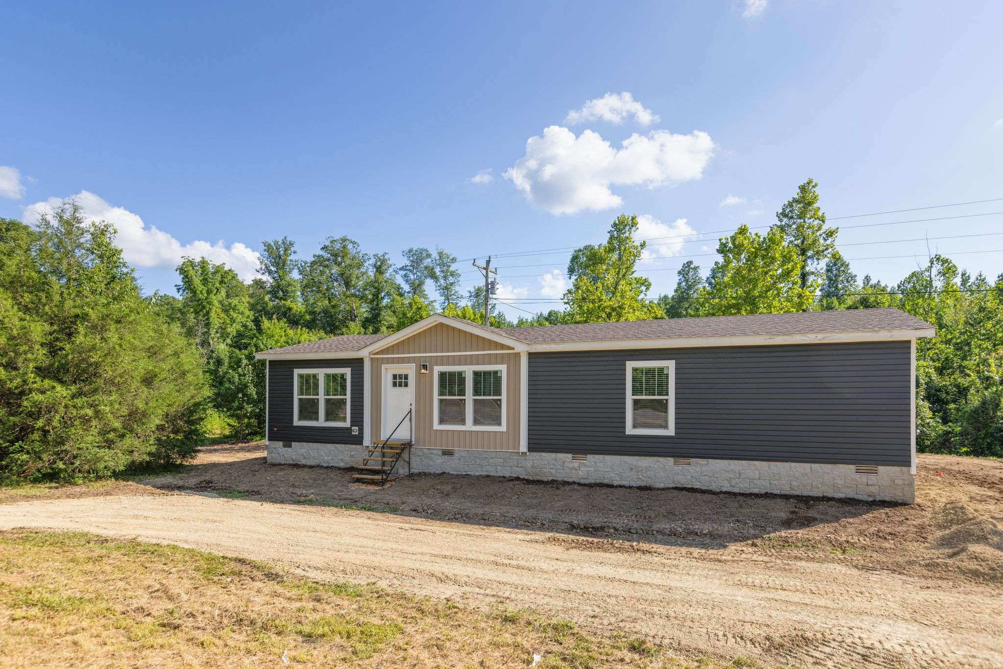 Linden, TN 37096,8386 Highway 412 #E