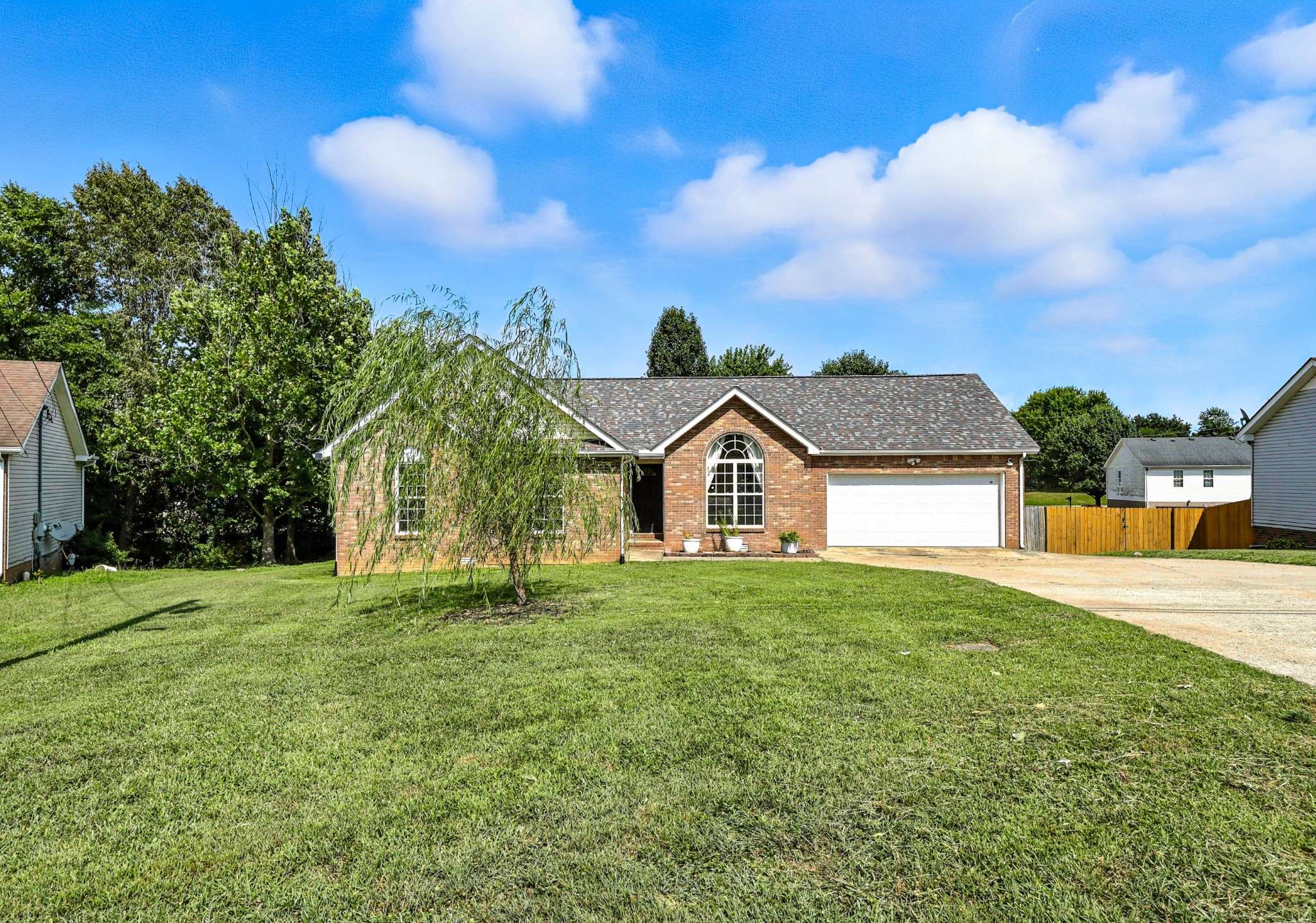 3142 Whitetail Dr, Clarksville, TN 37043