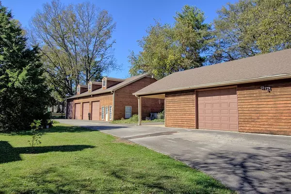 Columbia, TN 38401,602 Edenburg Dr