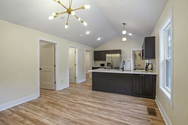 Clarksville, TN 37040,858 Parham Dr