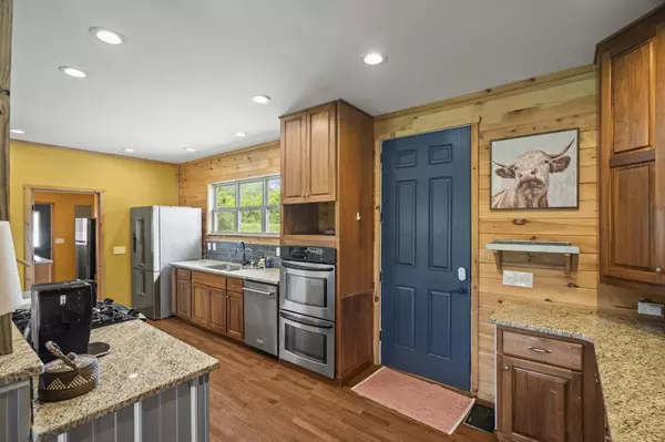 Bethpage, TN 37022,440 Honeysuckle Lane Rd
