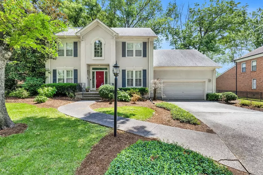 4334 Estes Rd, Nashville, TN 37215