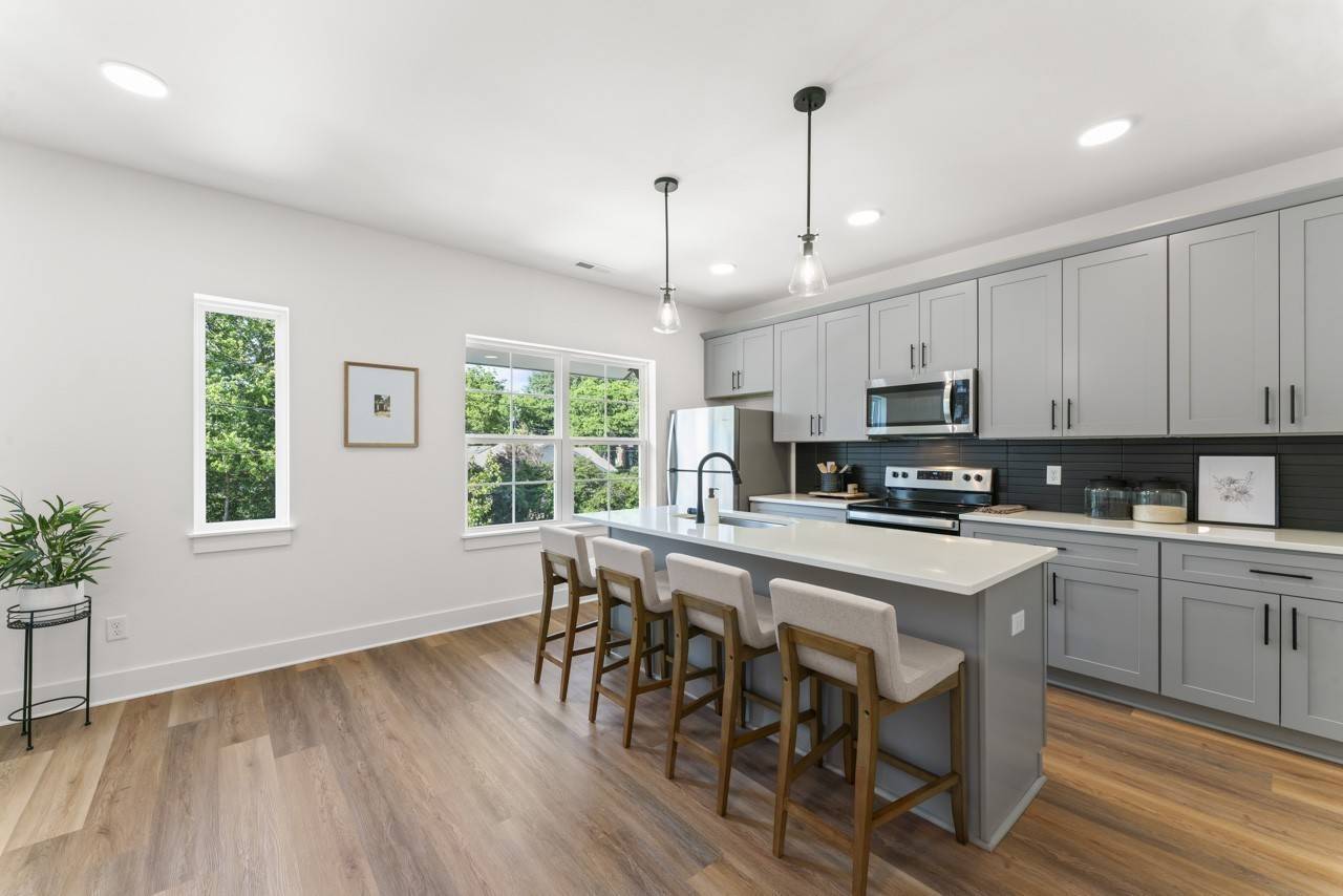 722 N Dupont Ave, Madison, TN 37115