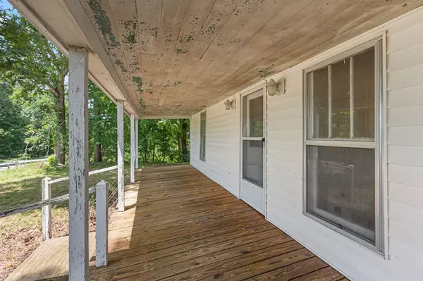 Mc Ewen, TN 37101,6330 US Highway 70 #E