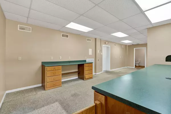 Etowah, TN 37331,917 Tennessee Avenue Avenue