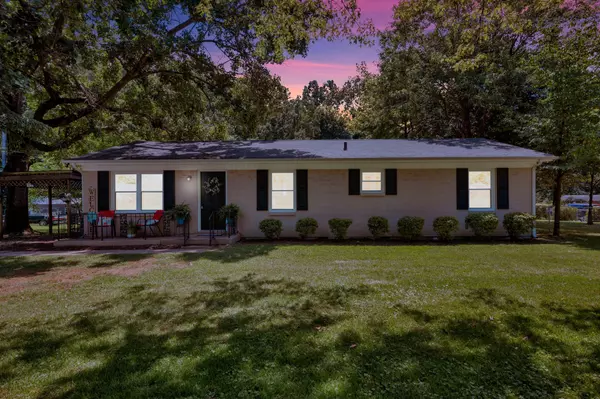 Dickson, TN 37055,202 Valleywood Dr