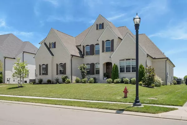 Arrington, TN 37014,5562 Hardeman Springs Blvd