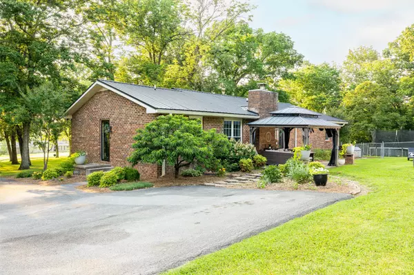 Lebanon, TN 37087,109 Old Horn Springs Rd