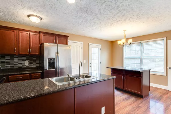 Clarksville, TN 37042,546 Falkland Cir
