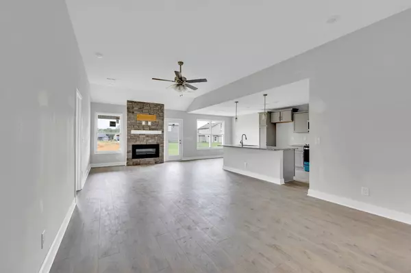 Clarksville, TN 37042,358 Galway Dr