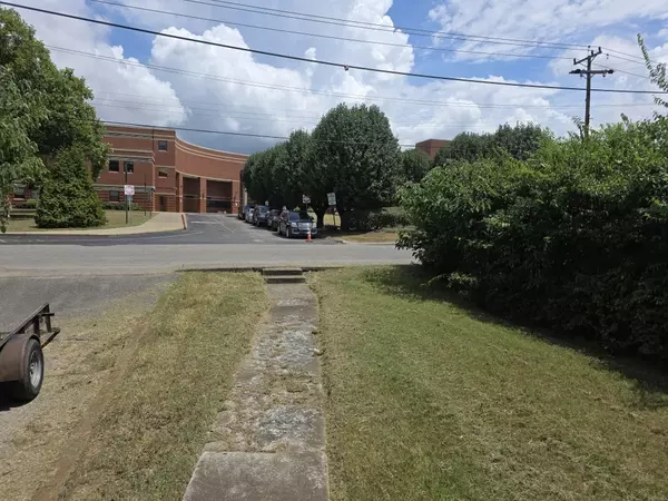 Nashville, TN 37208,903 26th Ave #N