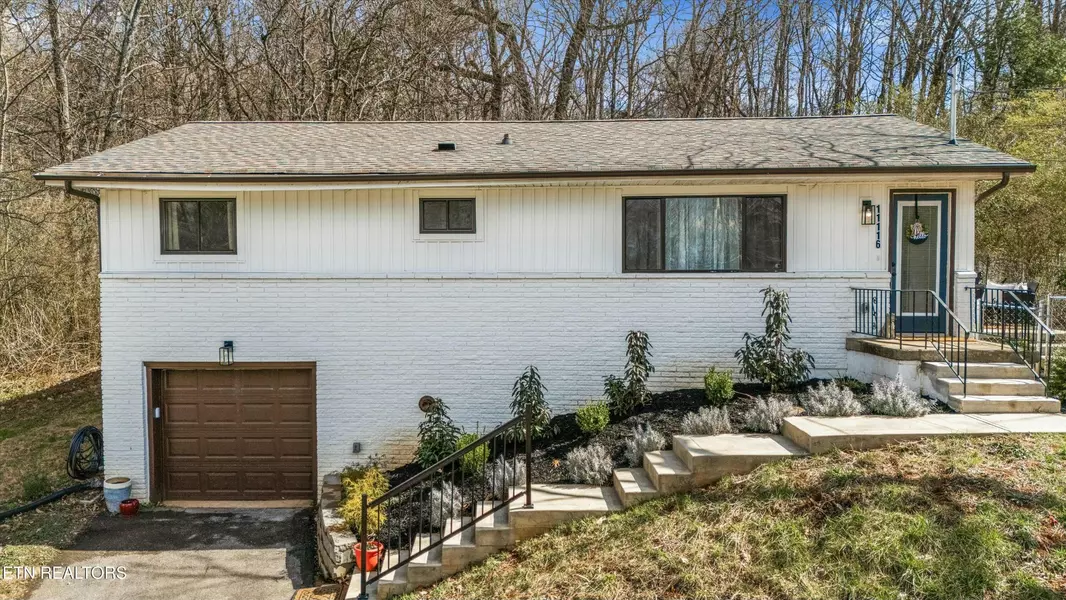 11116 Thornton Drive, Knoxville, TN 37934