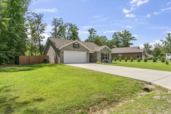 Manchester, TN 37355,390 Oak Hollow Rd