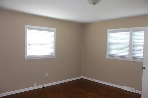 Lawrenceburg, TN 38464,426 7th St