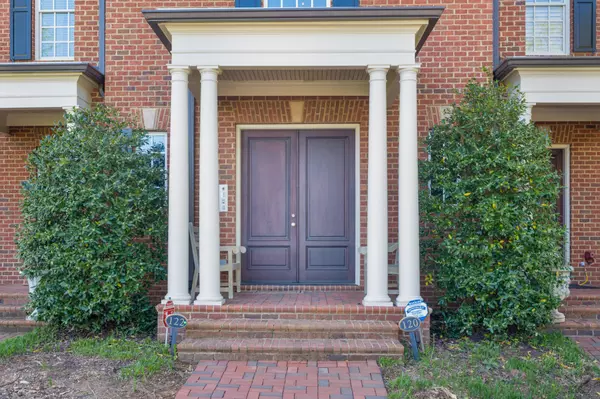 Chattanooga, TN 37405,554 Whitehall Road #122