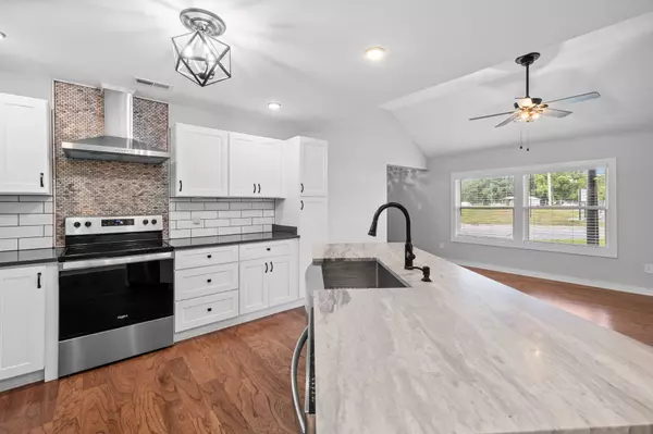 Mcminnville, TN 37110,2713 Nashville Hwy