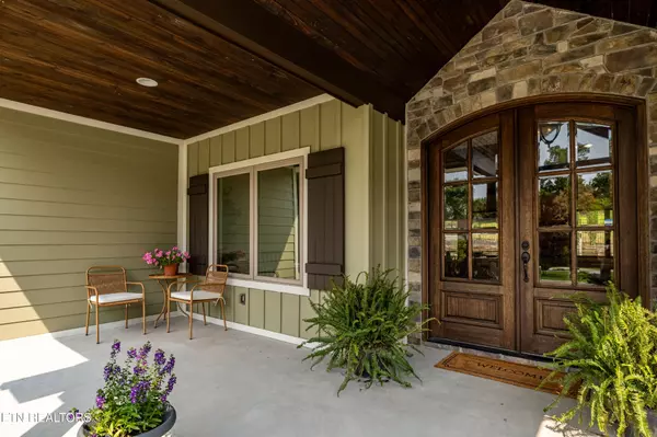 Louisville, TN 37777,3432 Lanyard Lane