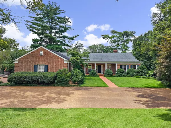 Nashville, TN 37205,201 Sunnyside Dr